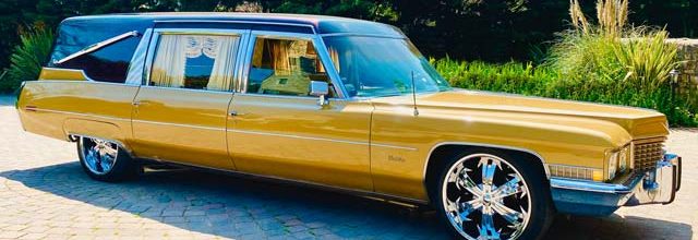 1972 Cadillac Superior Hearse